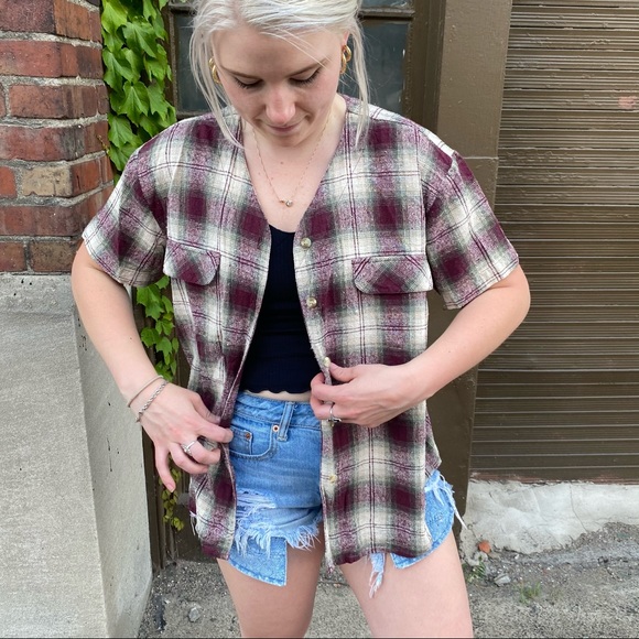 VINTAGE Silk Flannel Short Sleeve Button Up duster - Picture 5 of 6